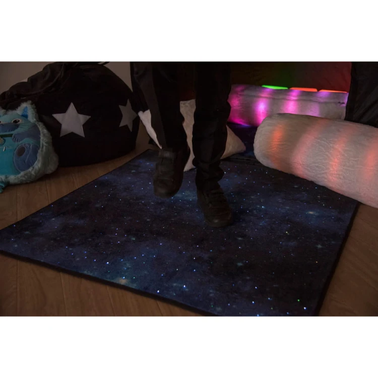 Sensoryczny dywan świetlny o wymiarach 200 × 200 cm
