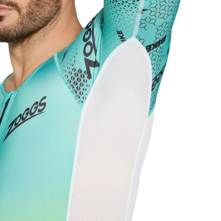 Strój-triathlonowy-turkusowo-biały-mężczyzna-widok-pod-pachami.jpg