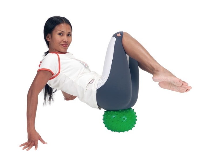 Gymnic Aku Ball piłka sensoryczna z wypustkami