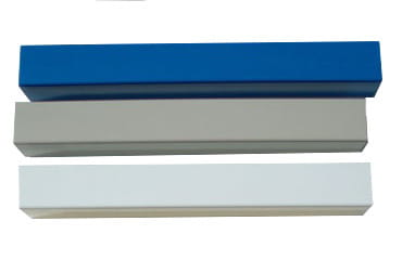 Wieszak naścienny z tworzywa