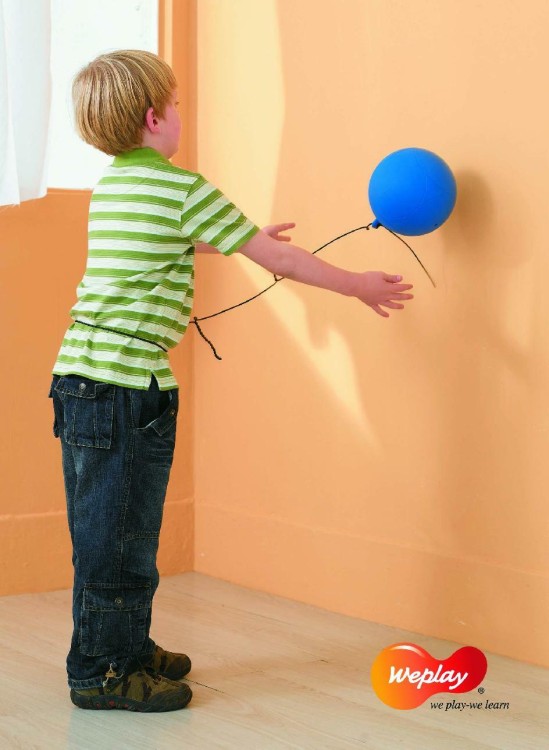Piłka na sznurku dmuchana Weplay