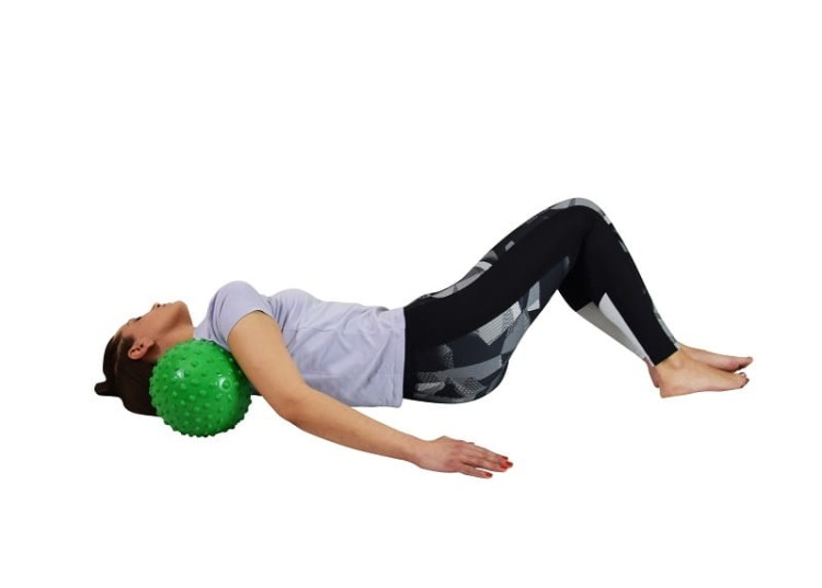 Gymnic Aku Ball piłka sensoryczna z wypustkami