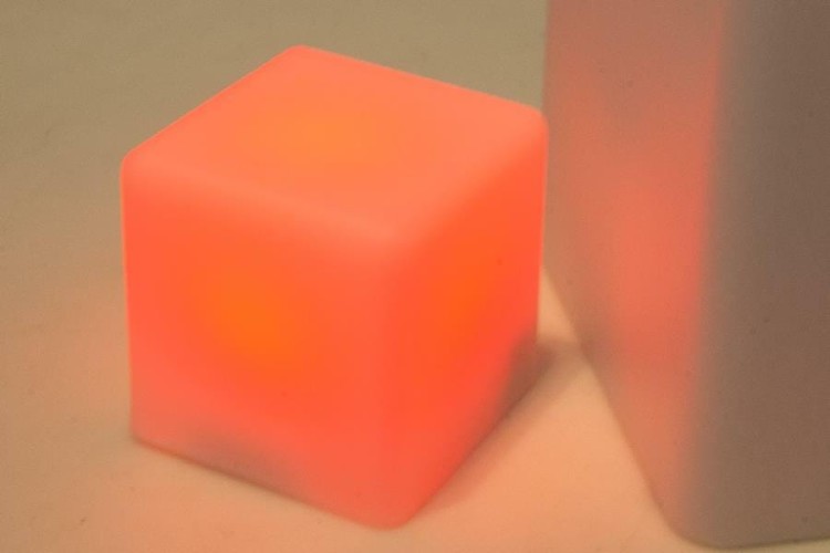 Klocki sensoryczne świecące sześciany