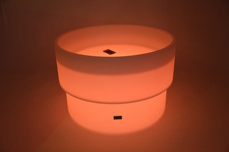 Podświetlany stół z zagłębieniem na wodę i piasek okrągły