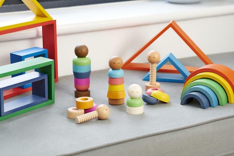 Tęczowe drewniane ludziki mały zestaw